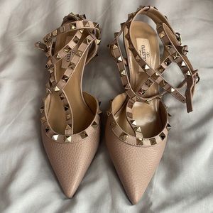 New Nude Valentino Heals 😻